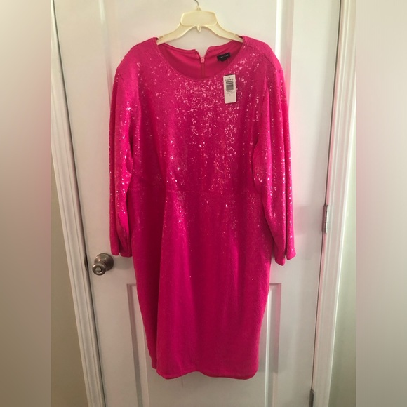Torrid sz 26 Pink At The Knee Sequin Strong Shoulder Dress NWT - Picture 6 of 8